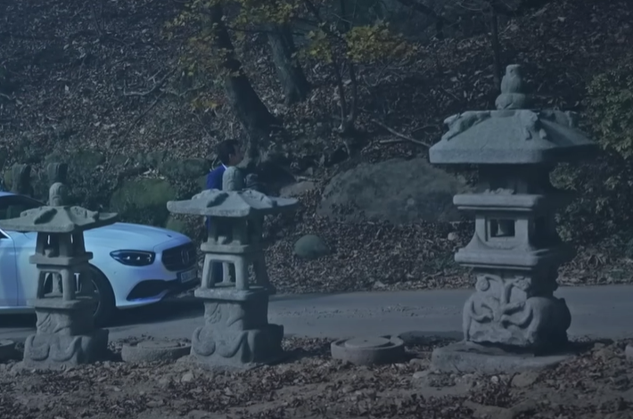 모범택시 성지 탑공원